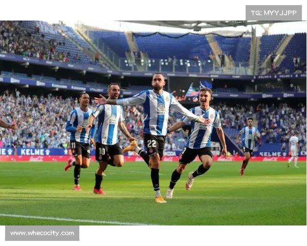 托利索近期五场比赛精彩进球集锦解析 完美展现个人实力与技术突破 托利索近期五场比赛精彩进球集锦解析 完美展现个人实力与技术突破